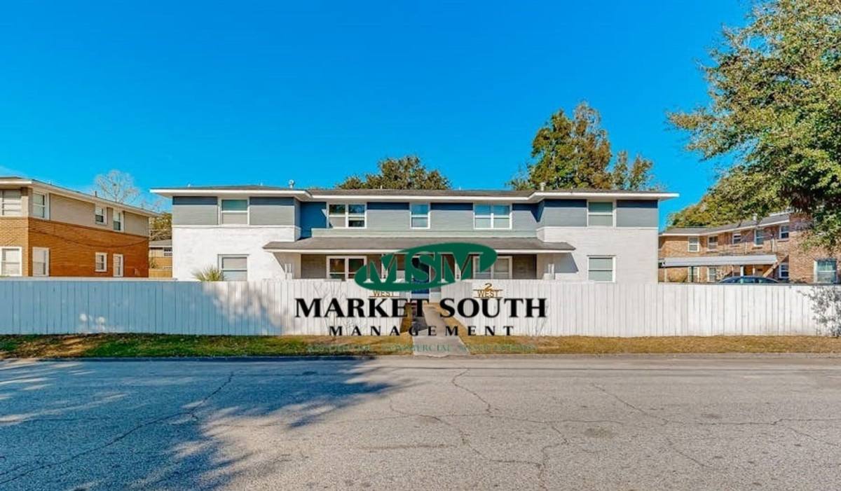 Apartment for rent at 2 W 53rd St, Savannah, GA 31405
