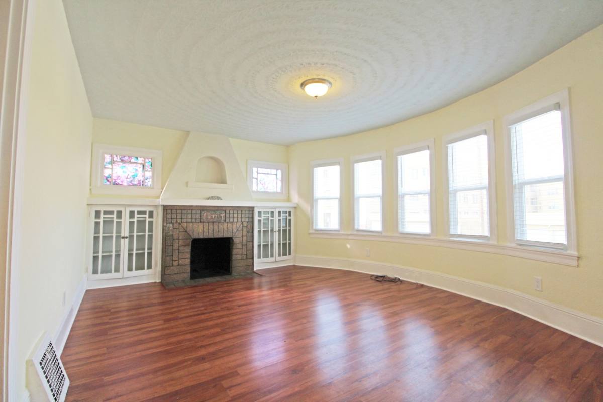 House for rent at 2600 E 20th St, Oakland, CA 94601