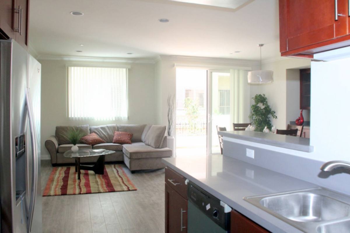 Apartment for rent at 12345 Chandler Blvd, Valley Village, CA 91607