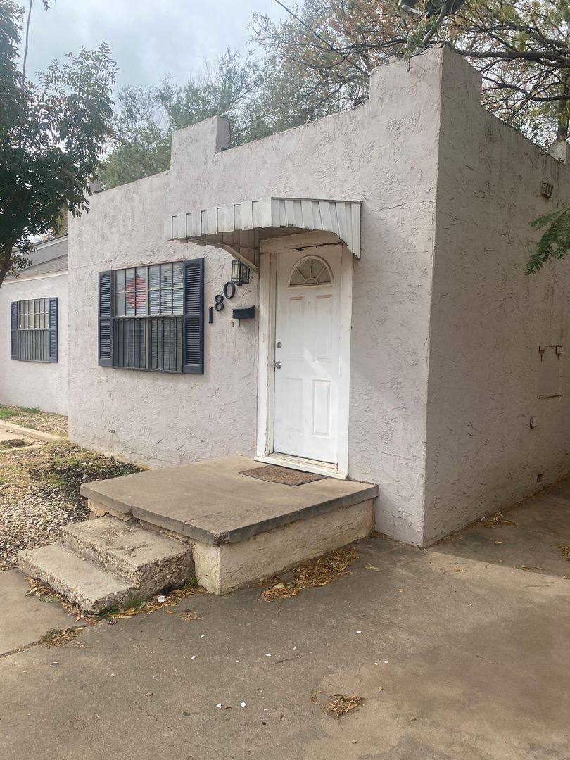 House for rent at 1804 Ave V, Lubbock, TX 79401