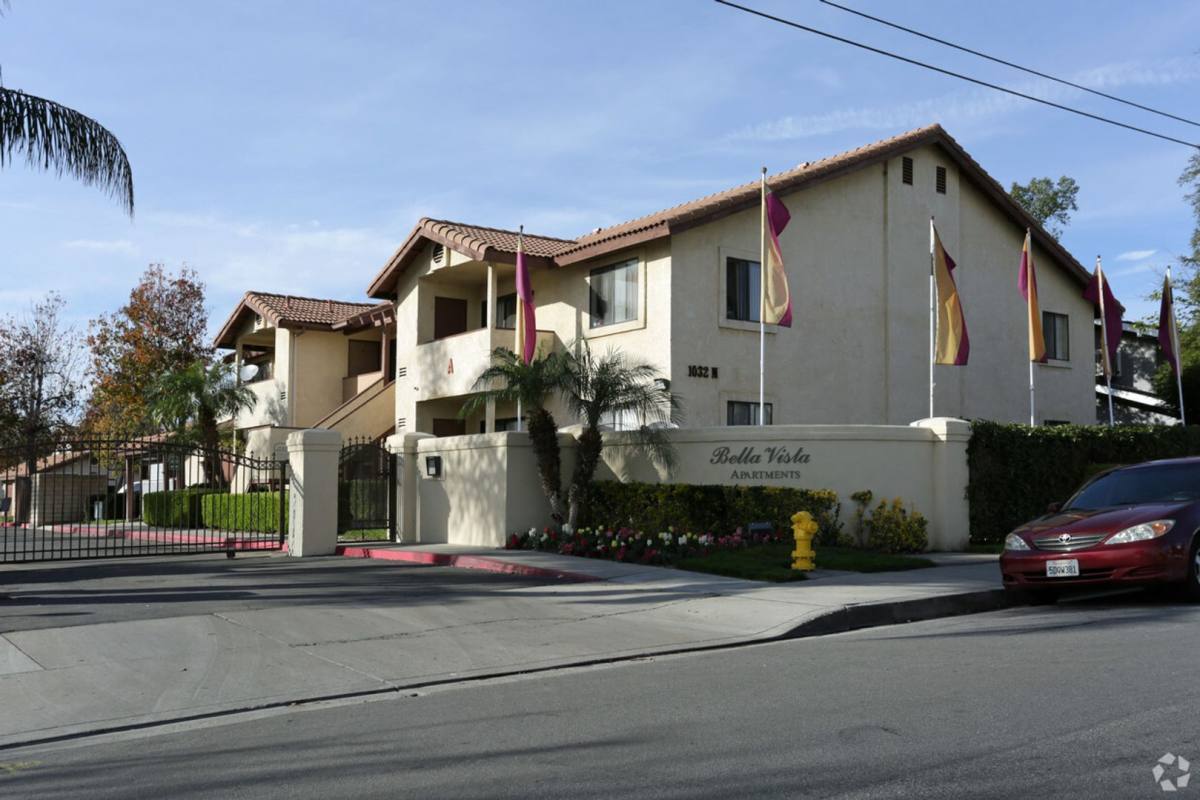 Apartment for rent at 1032 N Lilac Ave, Rialto, CA 92376