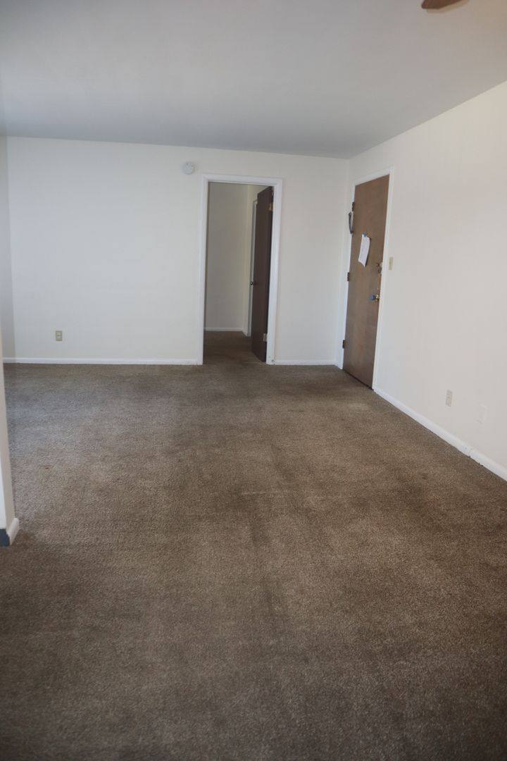 Apartment for rent at 22450-22400 Euclid Ave, Euclid, OH 44117