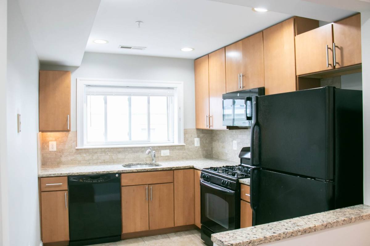 Apartment for rent at 1901-03 Lincoln Rd NE, Washington, DC 20002