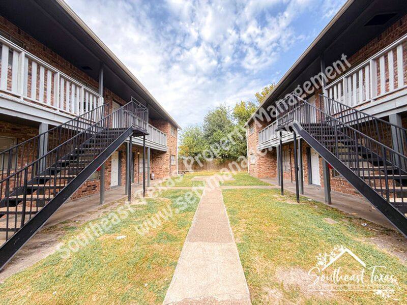 Apartment for rent at 655 Adams St #8, Beaumont, TX 77705