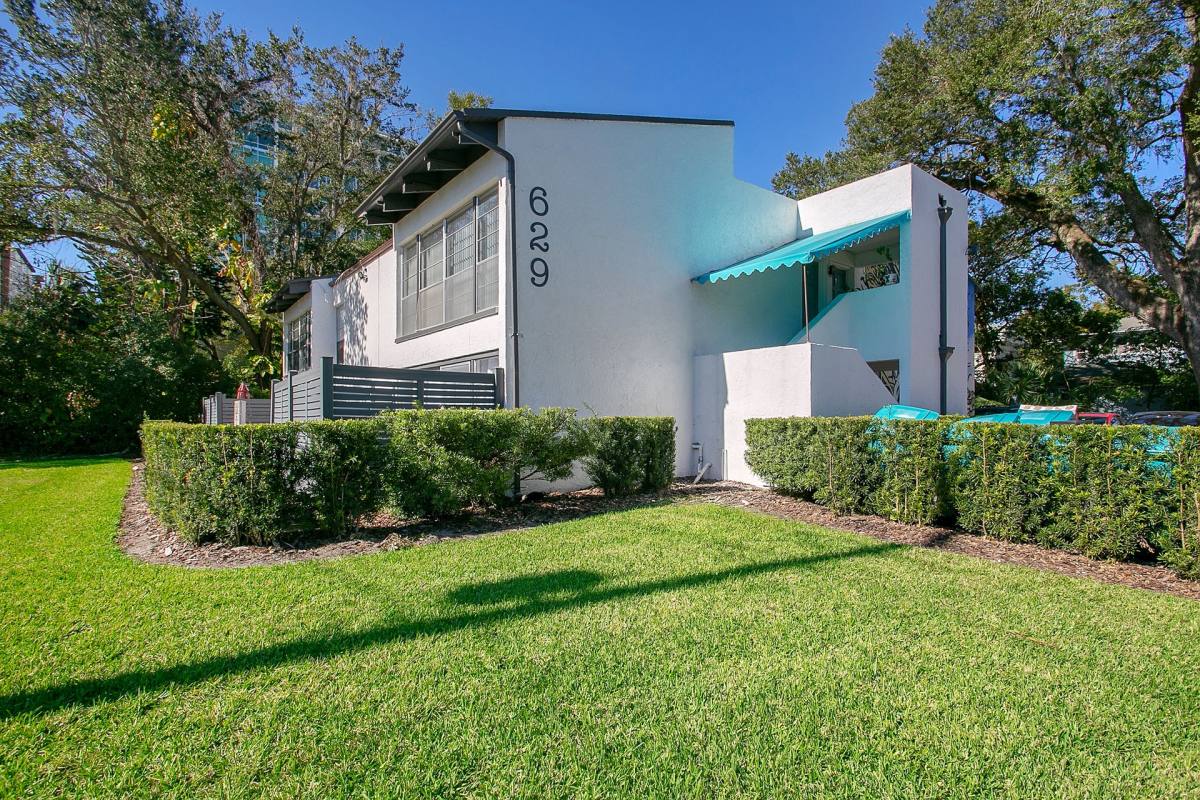 Apartment for rent at 629 E Church St, Orlando, FL 32801