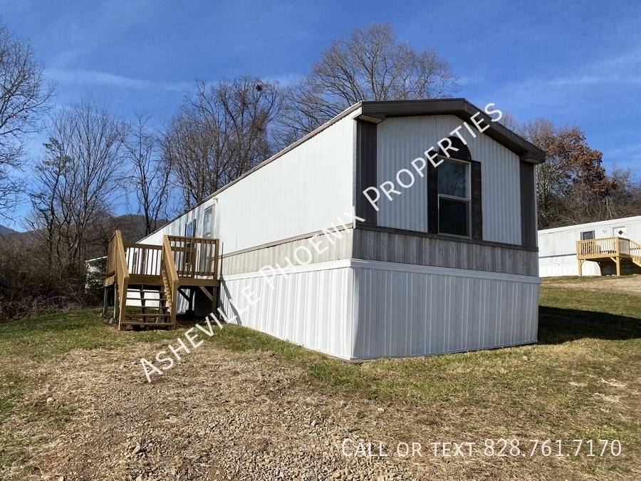 House for rent at 35 Albert Warren Rd, Candler, NC 28715