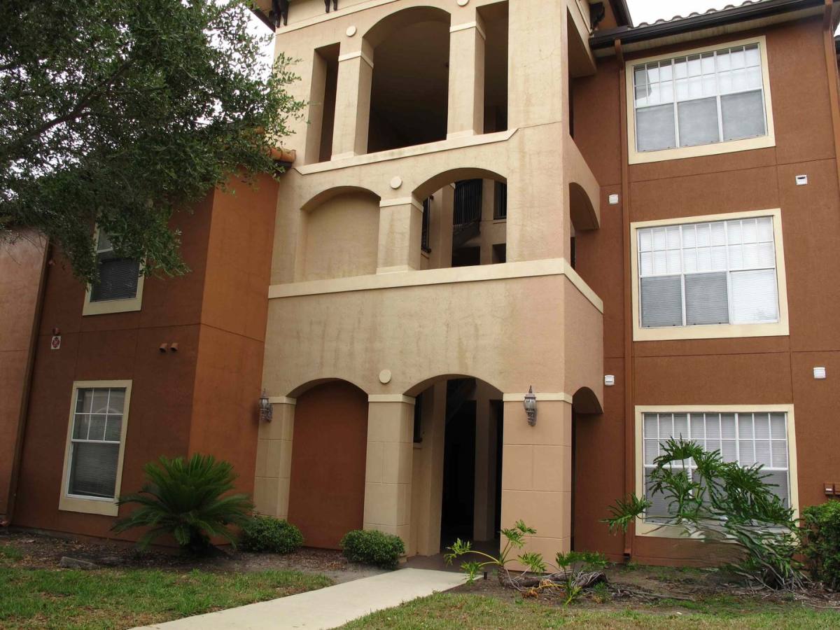 Condo for rent at 5524 Metrowest Blvd, Orlando, FL 32811