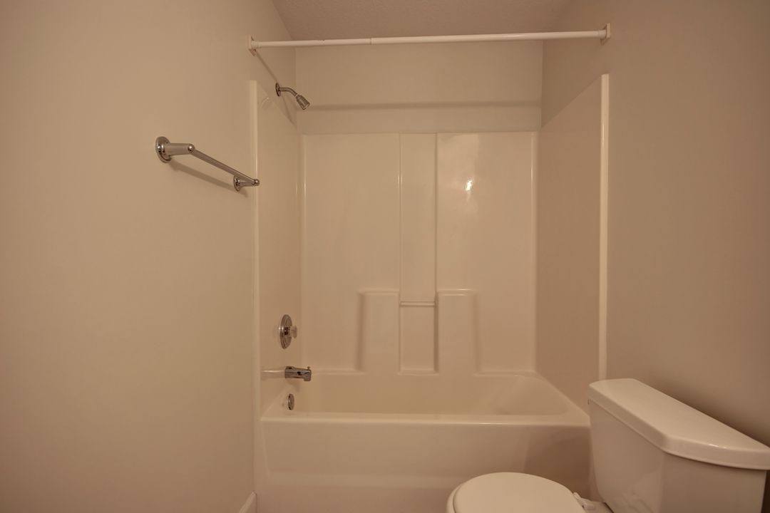 Apartment for rent at 3614 Thornhill Dr, Champaign, IL 61822