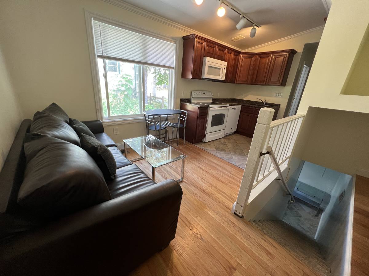 Apartment for rent at 1021 E University Ave #6, Ann Arbor, MI 48104