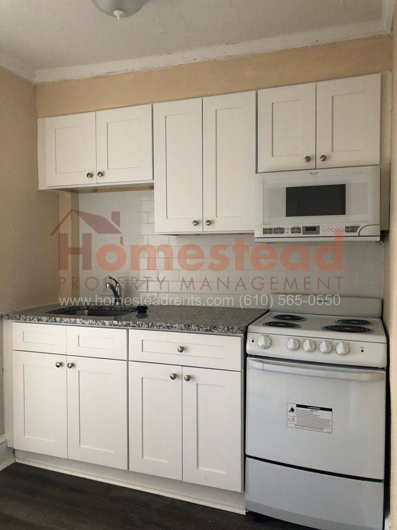 Apartment for rent at 101 White Ave, Marcus Hook, PA 19061