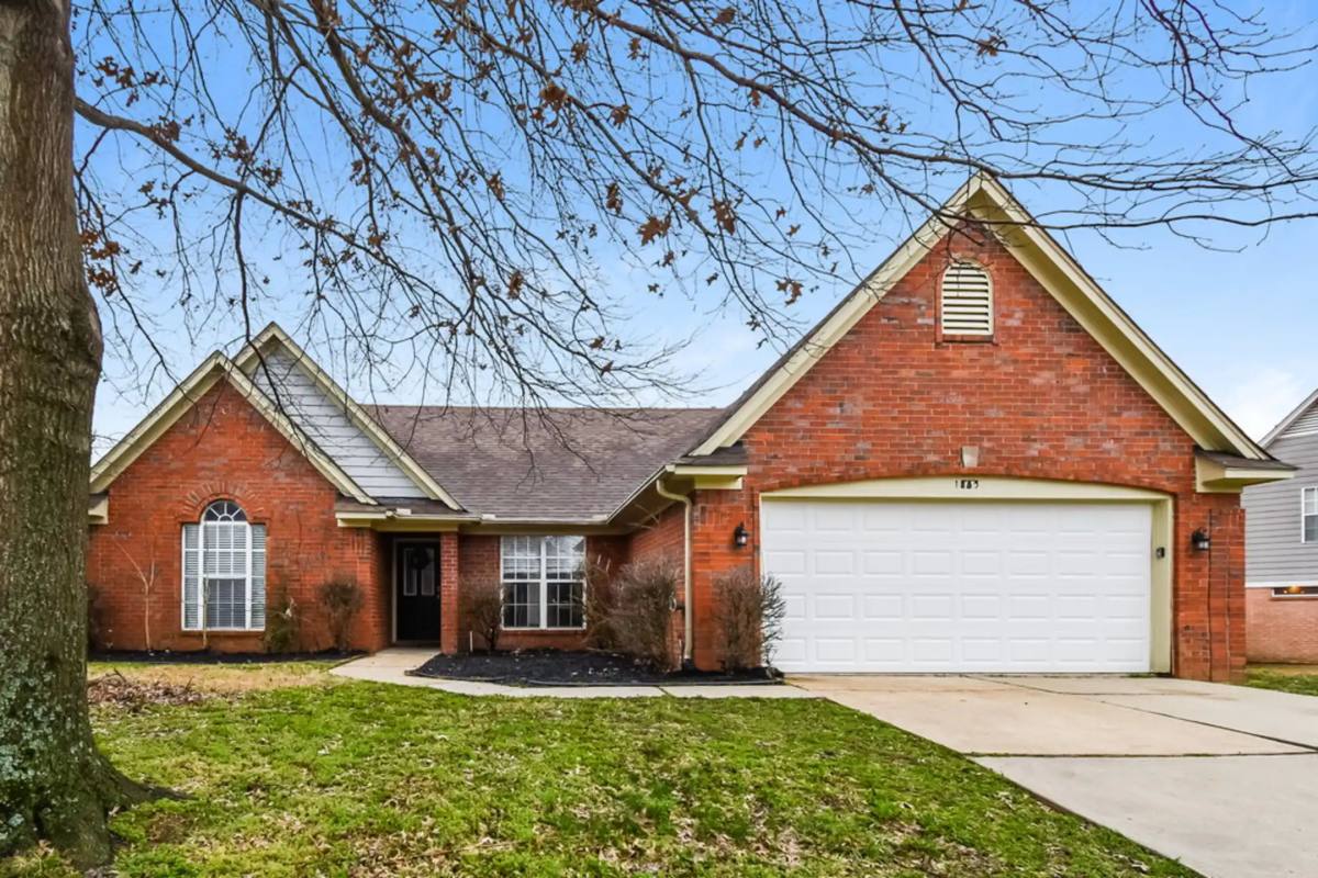 House for rent at 1865 Winners Circle N, Southaven, MS 38671