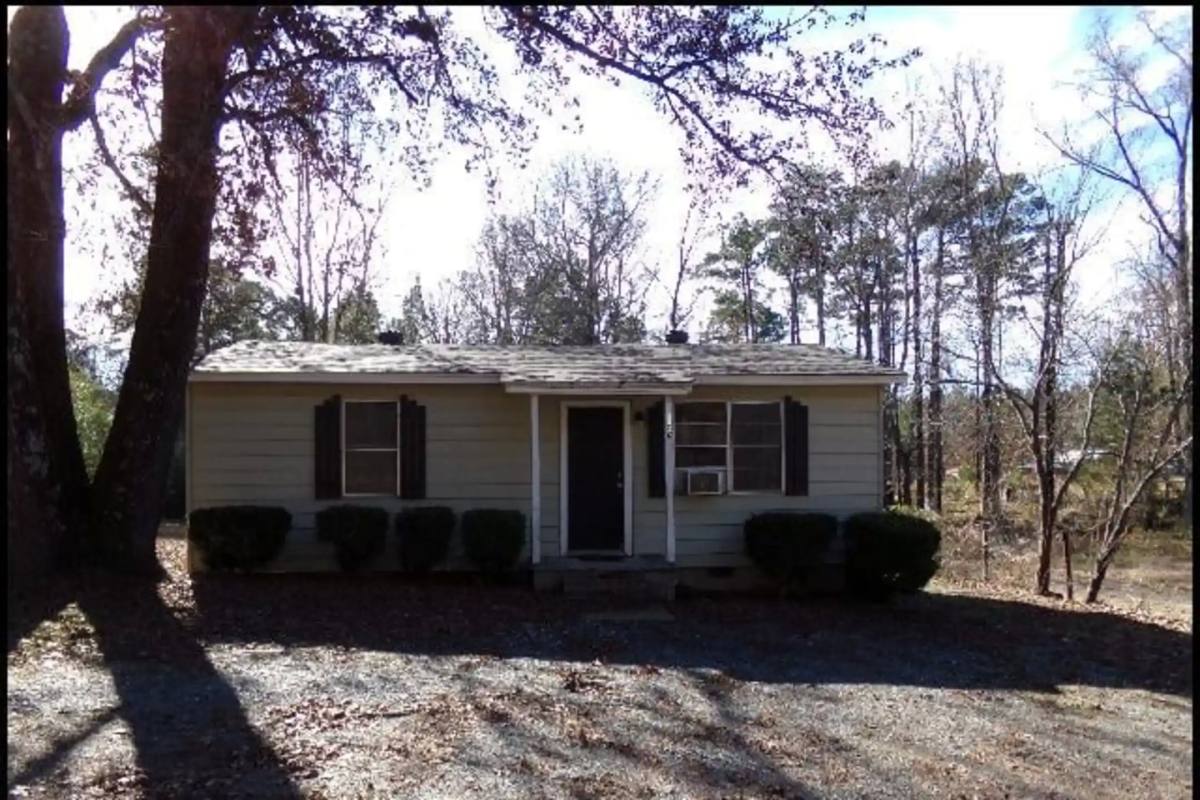 House for rent at 14322 Ironton Cut-Off Rd, Little Rock, AR 72206
