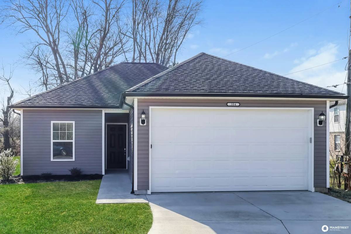 House for rent at 304 Jackson Way, Charlestown, IN 47111