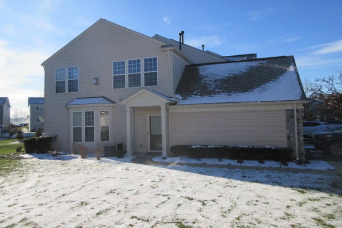 Townhouse for rent at 538 Dockside Circle, Holly, MI 48442