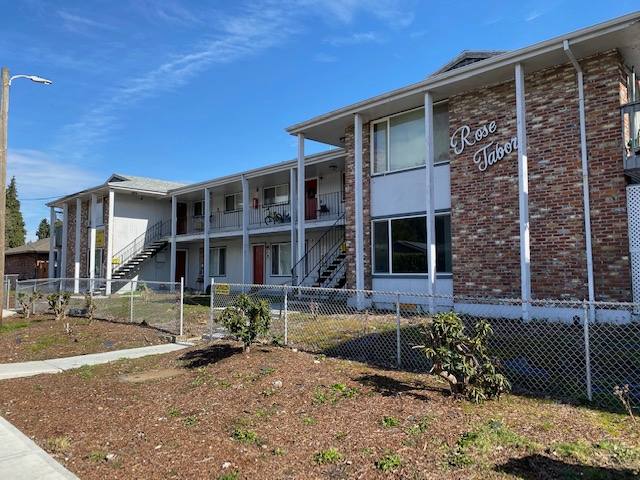 Apartment for rent at 1940 SE 80th Ave, Portland, OR 97215