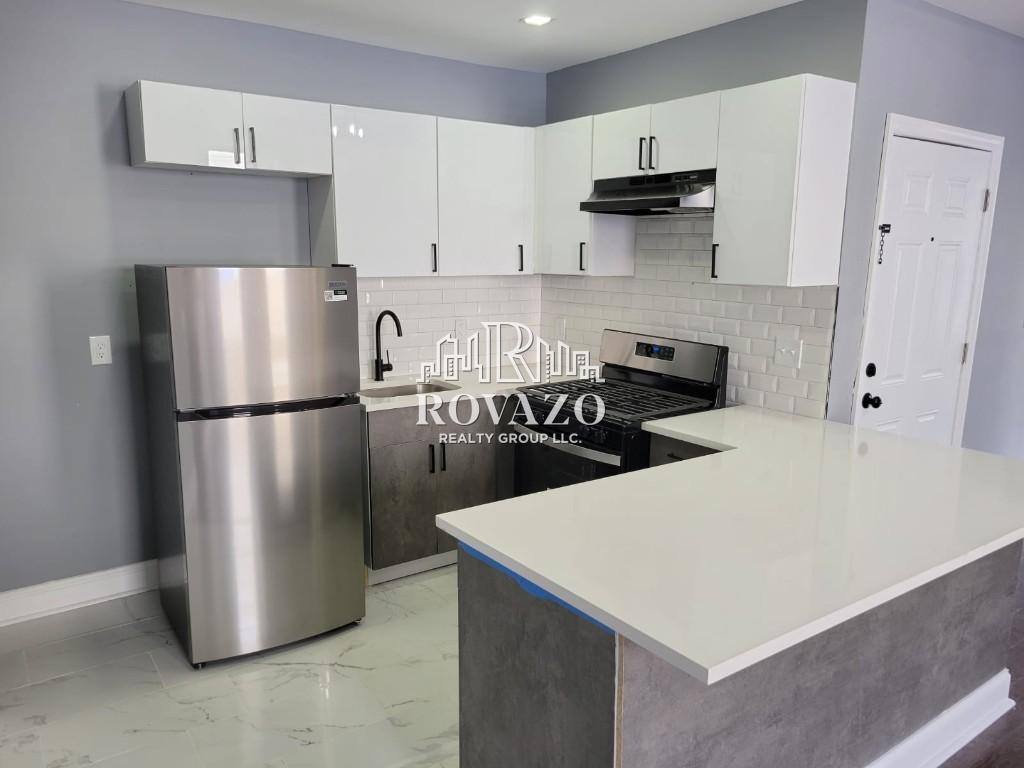 Apartment for rent at 495 Clinton Ave #2A, Newark, NJ 07108