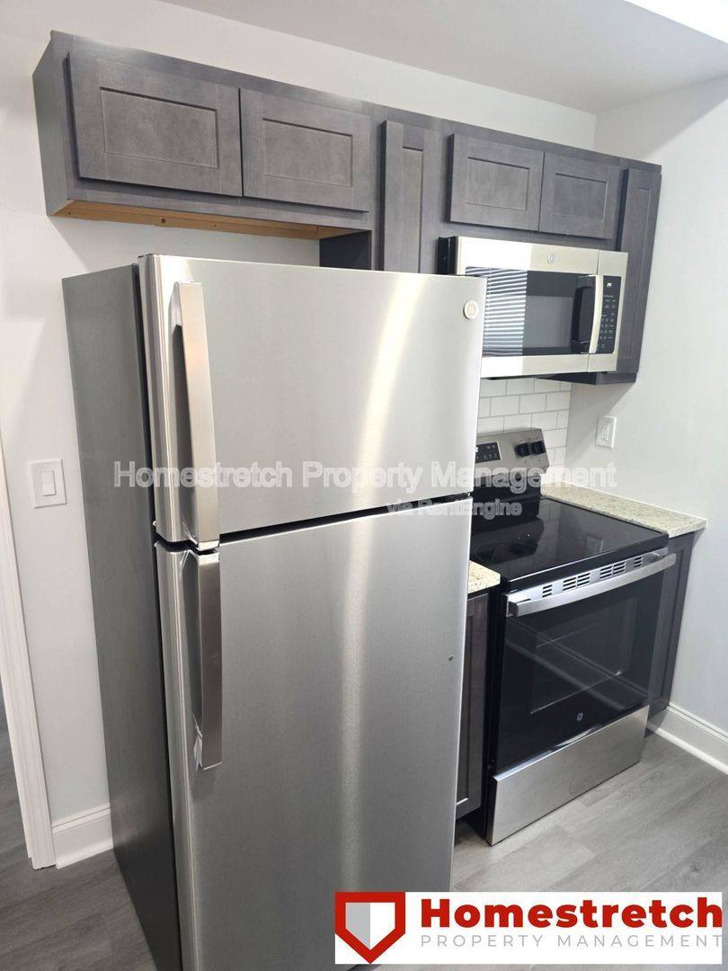 Apartment for rent at 3706 Meramec St #1E, Saint Louis, MO 63116
