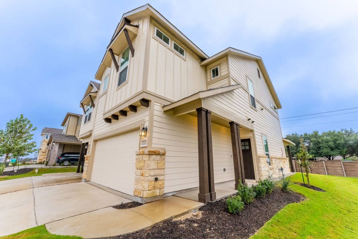 House for rent at 2101 Rooster Rd, Pflugerville, TX 78660