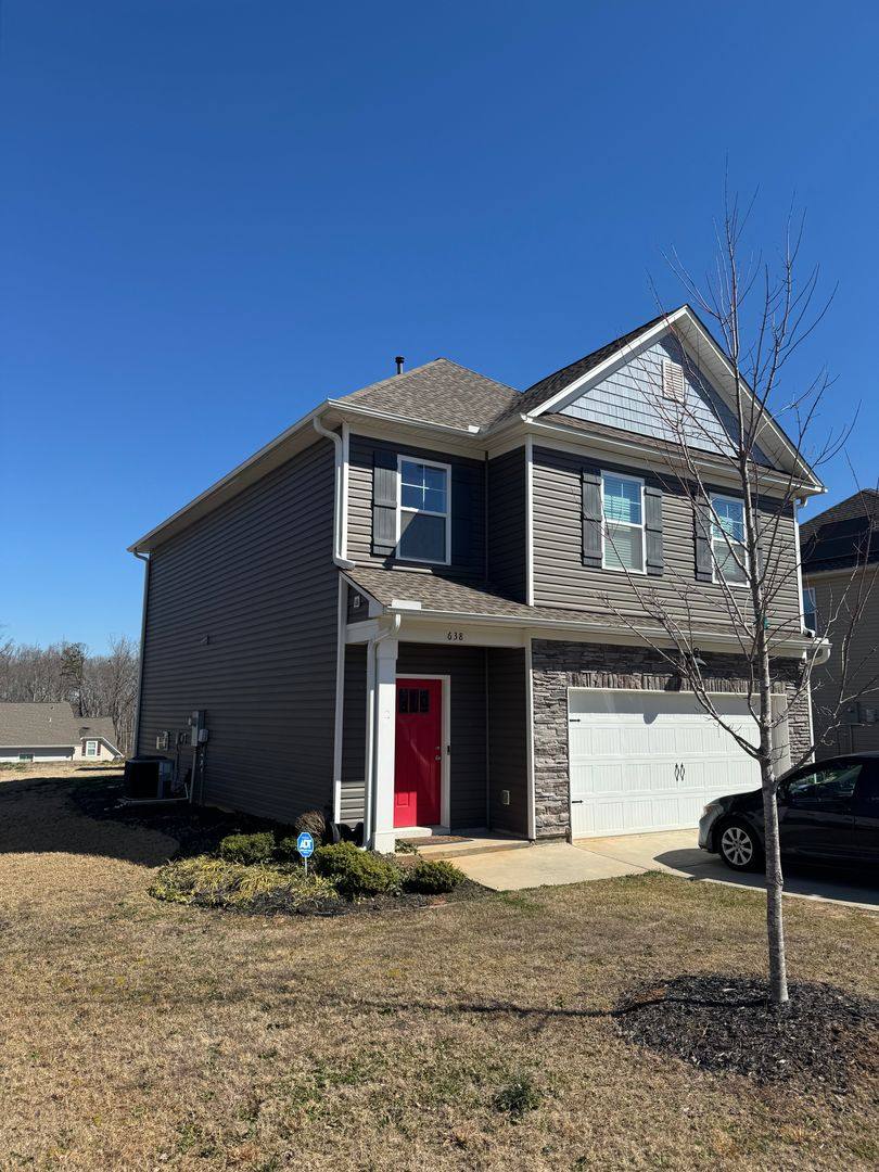 House for rent at 638 Grantleigh Dr, Duncan, SC 29334
