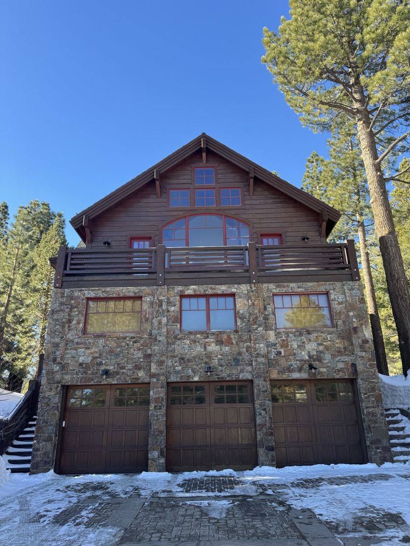 House for rent at 645 Monterey Pine Rd, Mammoth Lakes, CA 93546