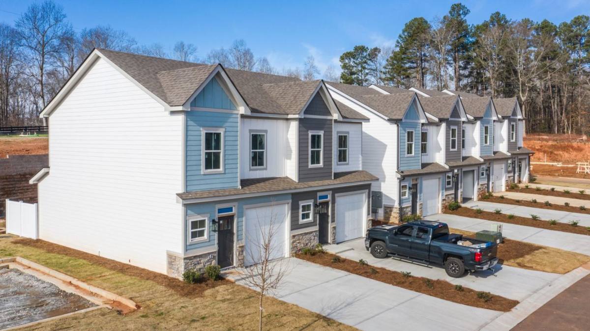Townhouse for rent at 123 Magnolia Place, Homer, GA 30547