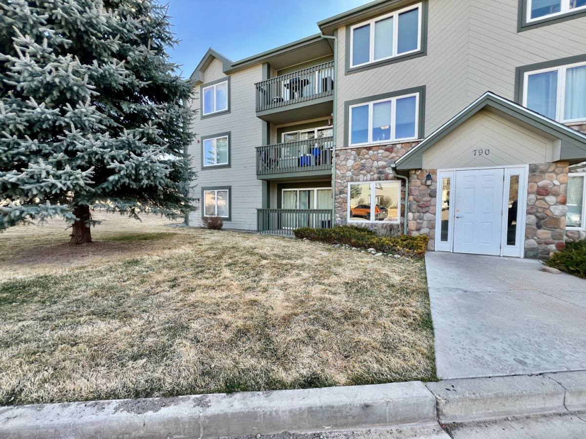 Condo for rent at 790 Castle Valley Blvd, New Castle, CO 81647