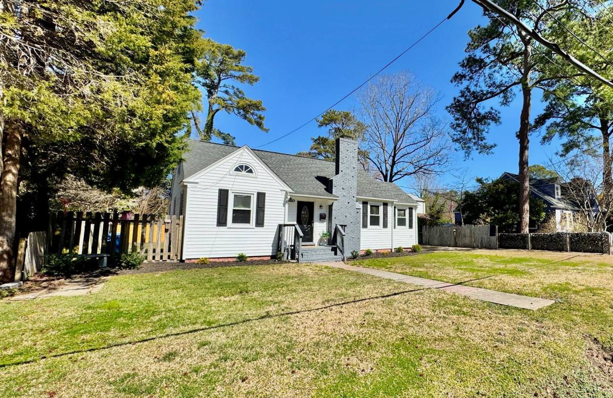 House for rent at 1540 Michigan Ave, Virginia Beach, VA 23454