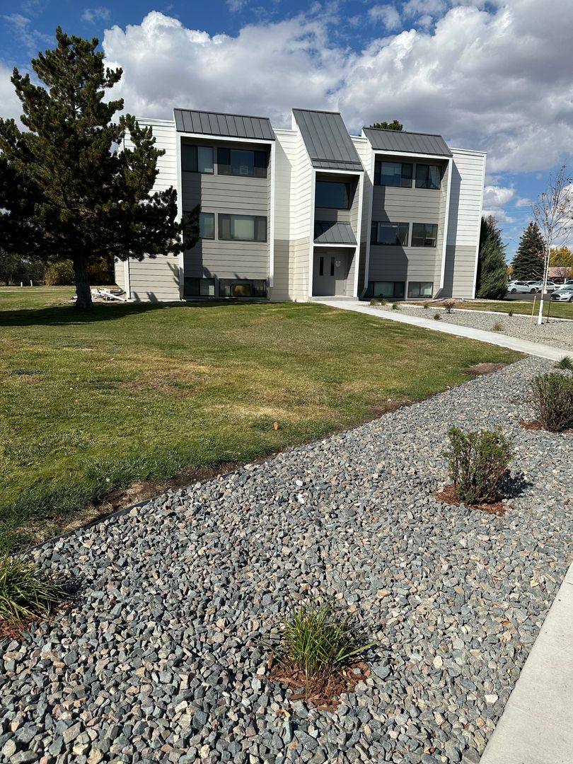 Apartment for rent at 4500 Parkview Dr, Cheyenne, WY 82001