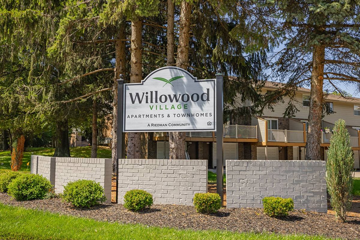 Townhouse for rent at 2857 Willowood Dr, Erie, PA 16506