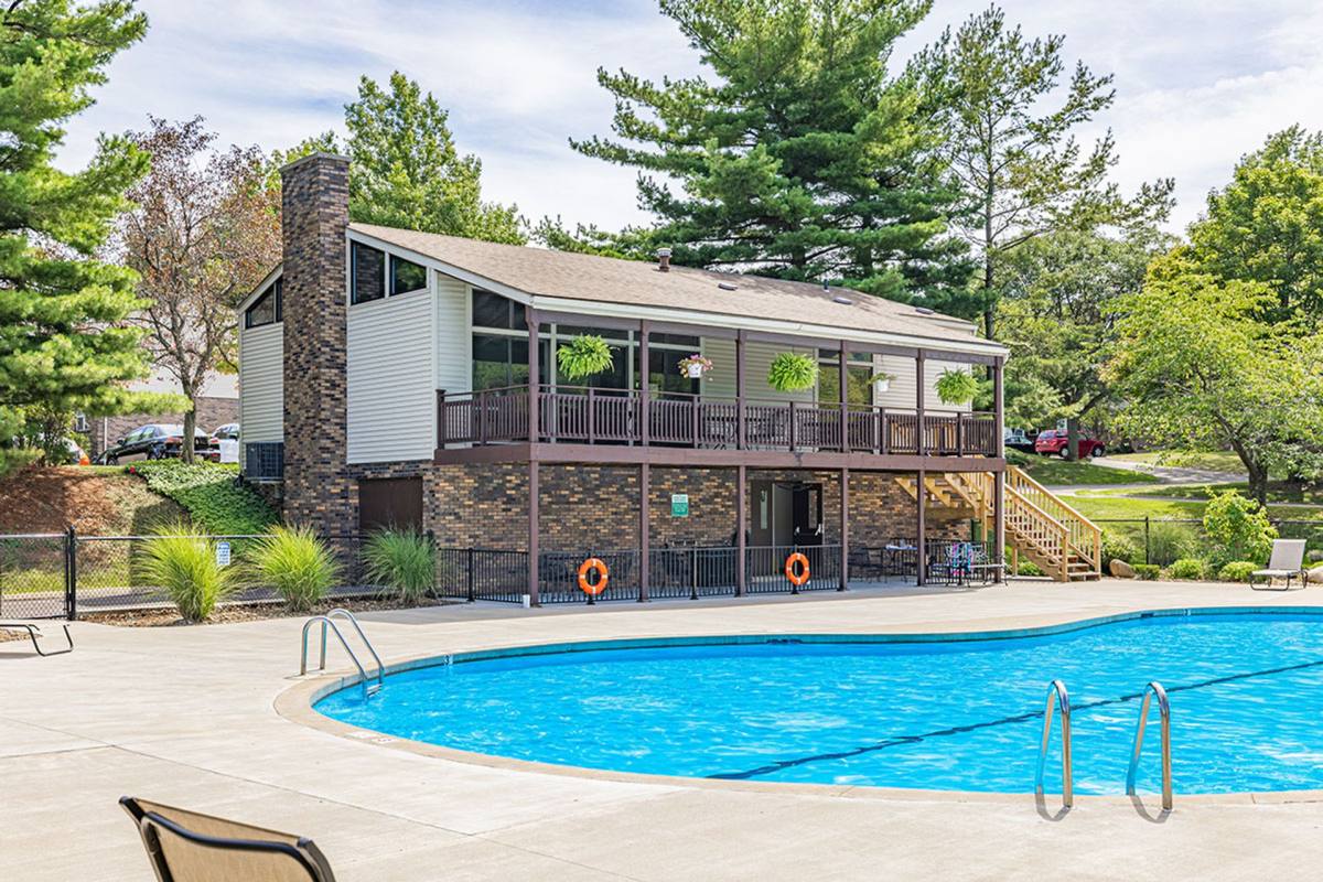 Townhouse for rent at 2857 Willowood Dr, Erie, PA 16506
