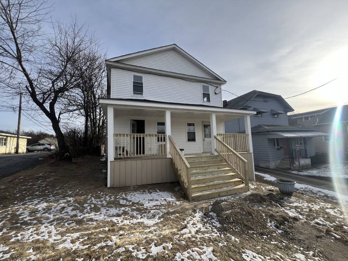 Apartment for rent at 4105 Birney Ave, Moosic, PA 18507
