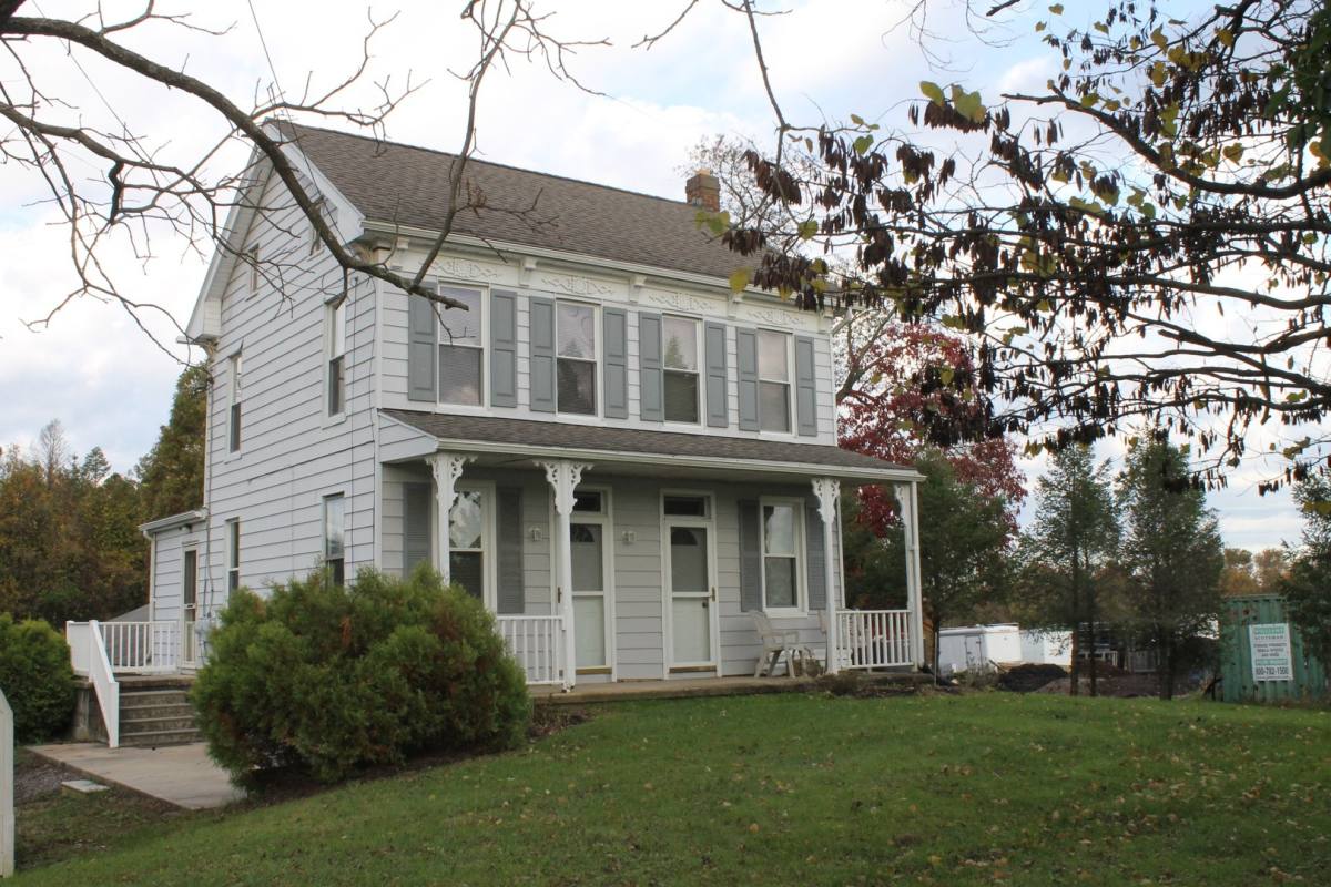 House for rent at 19 Geiselman Dr, York, PA 17407