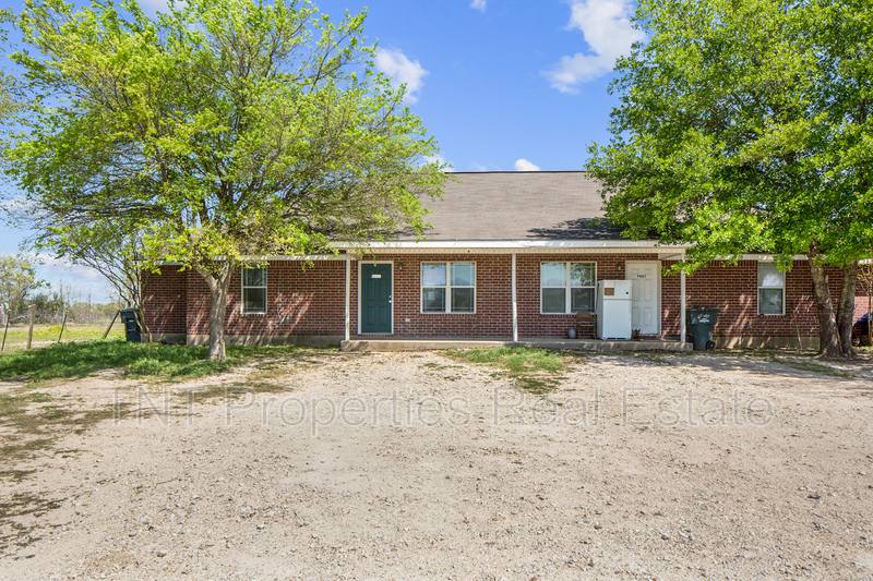 Apartment for rent at 9937 Risky's Ranch Dr, College Station, TX 77845