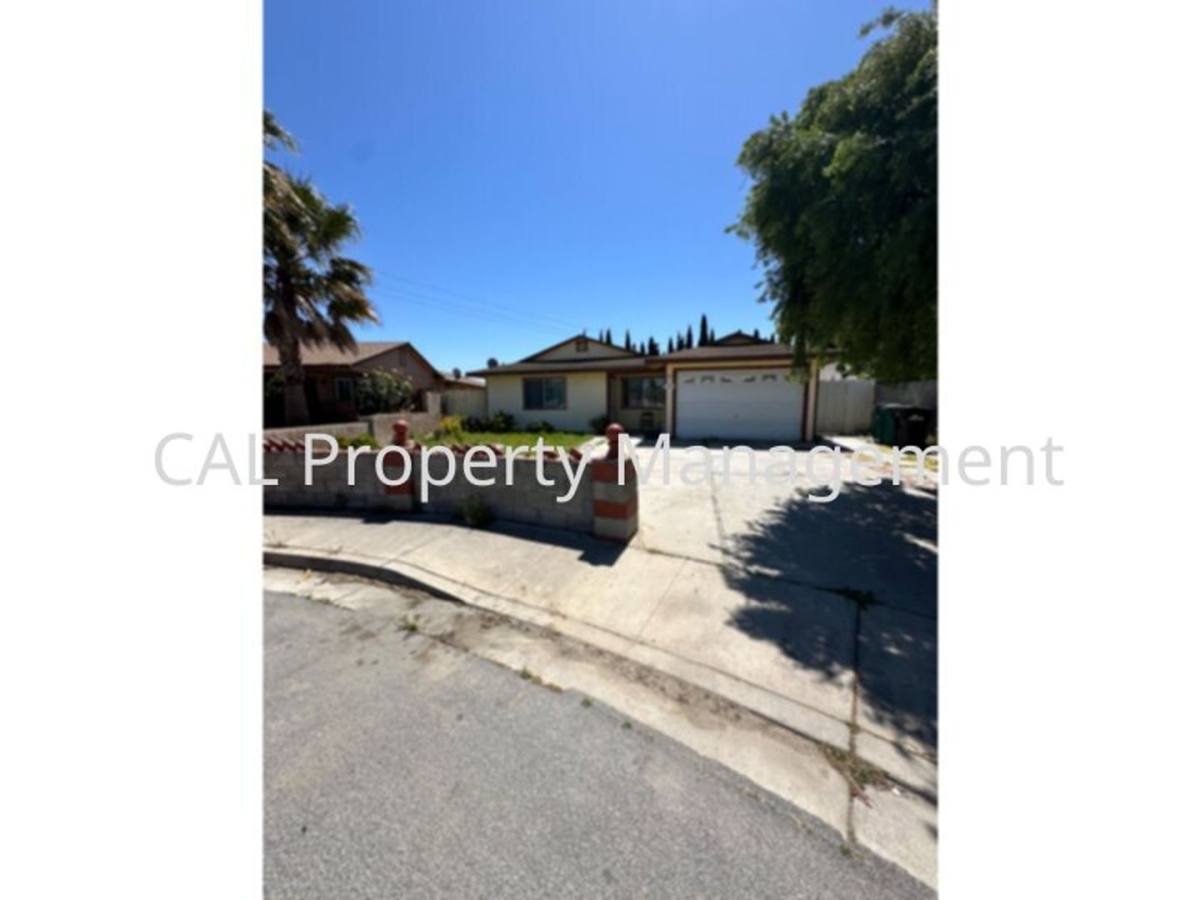 House for rent at 105 Oak Circle, King City, CA 93930