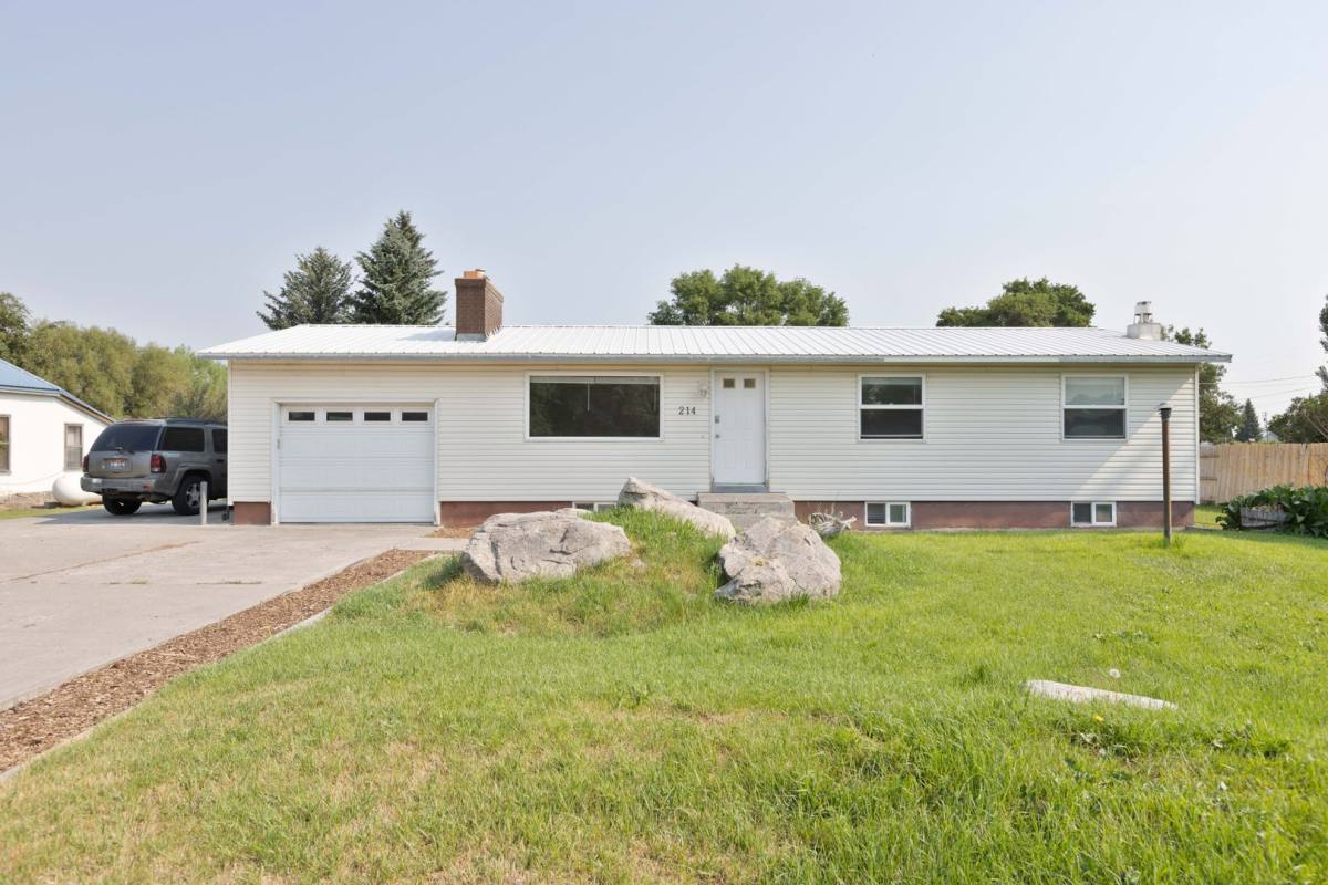 Apartment for rent at 214 W Main St, Teton, ID 83451