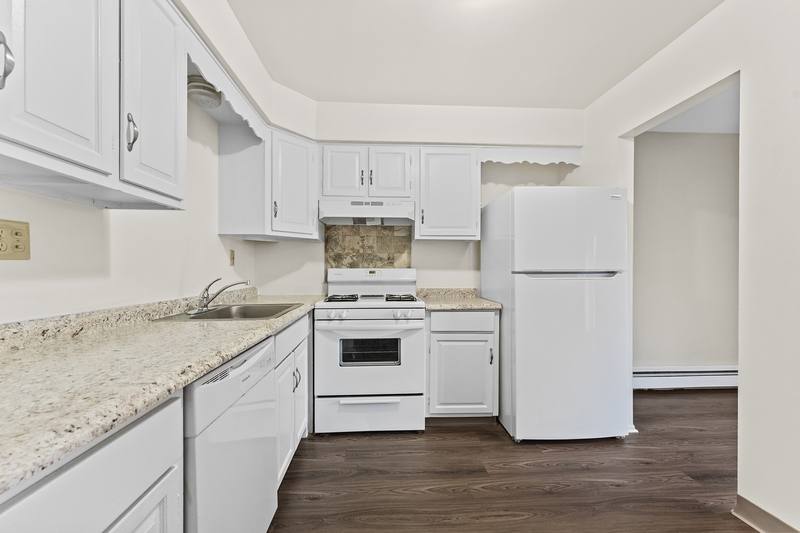 Apartment for rent at 23700 W Warren Ave #7826, Dearborn Heights, MI 48127