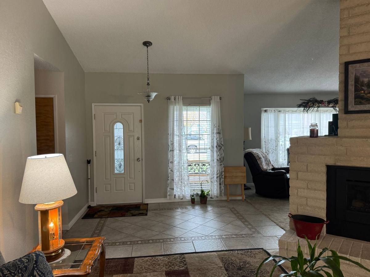 House for rent at 3164 Larch Dr, Atwater, CA 95301