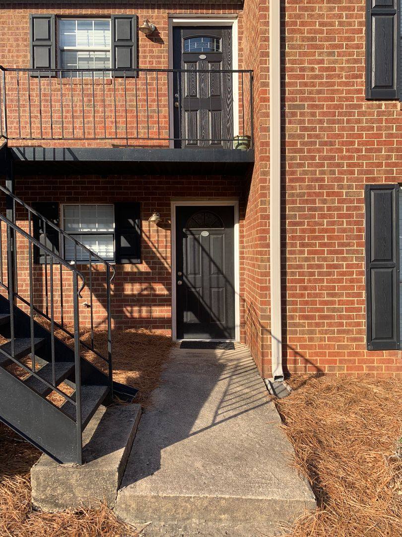 Condo for rent at 1055 Baxter St, Athens, GA 30606