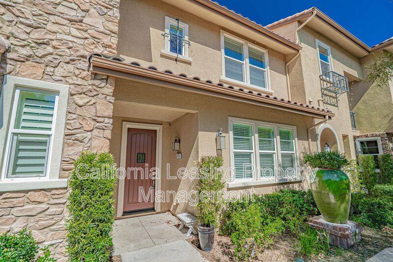Townhouse for rent at 24478 Marzal St, Valencia, CA 91354