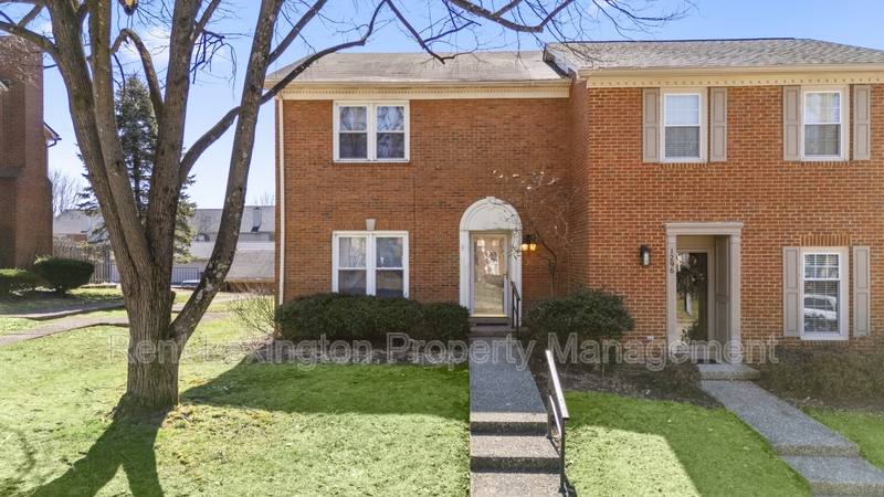 Townhouse for rent at 1298 Gray Hawk Rd, Lexington, KY 40502