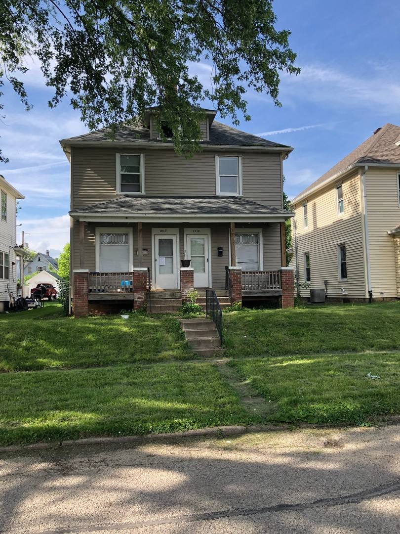 House for rent at 1019 18th Ave, Moline, IL 61265