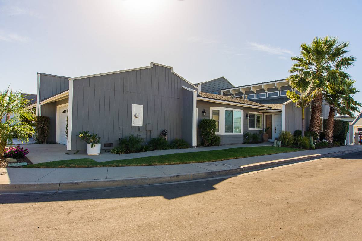 Apartment for rent at 4431 Gateshead Bay, Oxnard, CA 93035