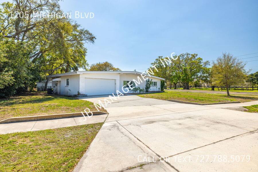 House for rent at 1205 Michigan Blvd, Dunedin, FL 34698