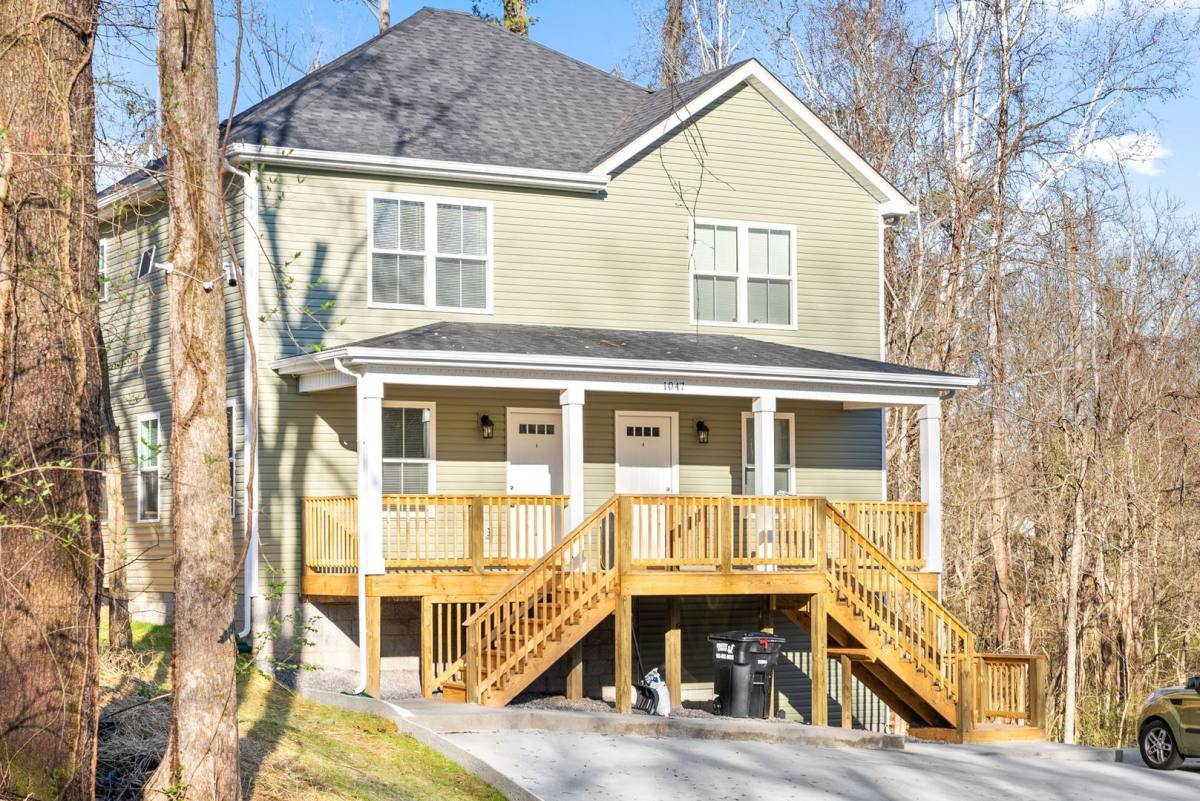 Apartment for rent at 1047 Sycamore Dr, Clarksville, TN 37040