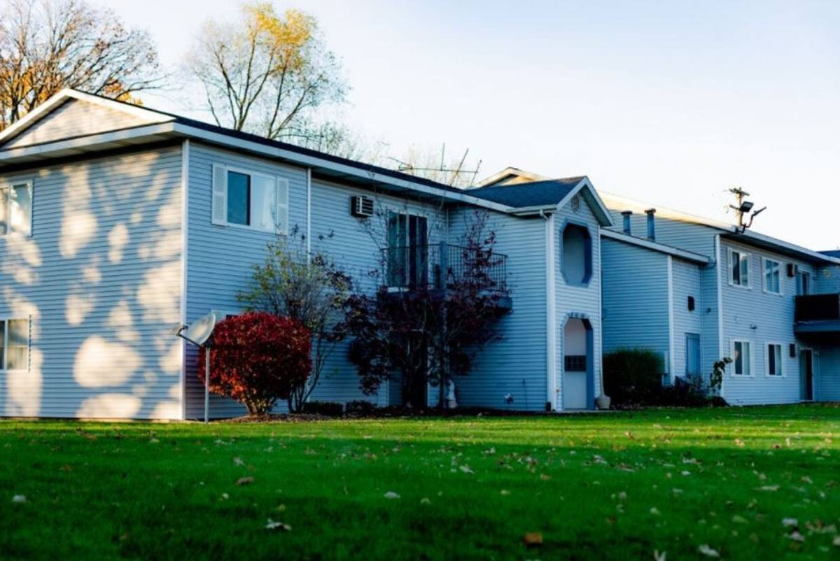 Apartment for rent at 507 Donna St NW, Sparta, MI 49345