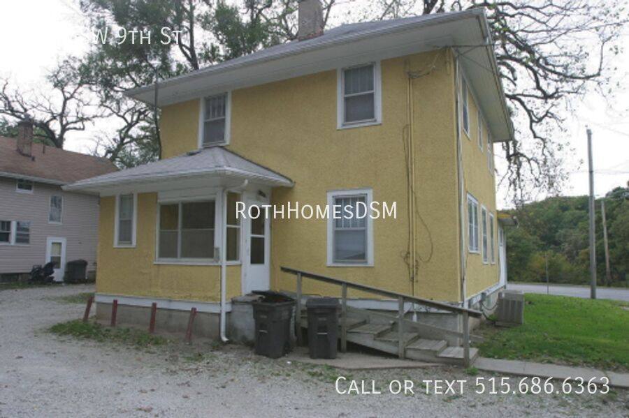 Apartment for rent at 2203 SW 9th St, Des Moines, IA 50315