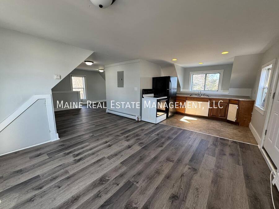 Apartment for rent at 3 Summer St #6, Waterville, ME 04901