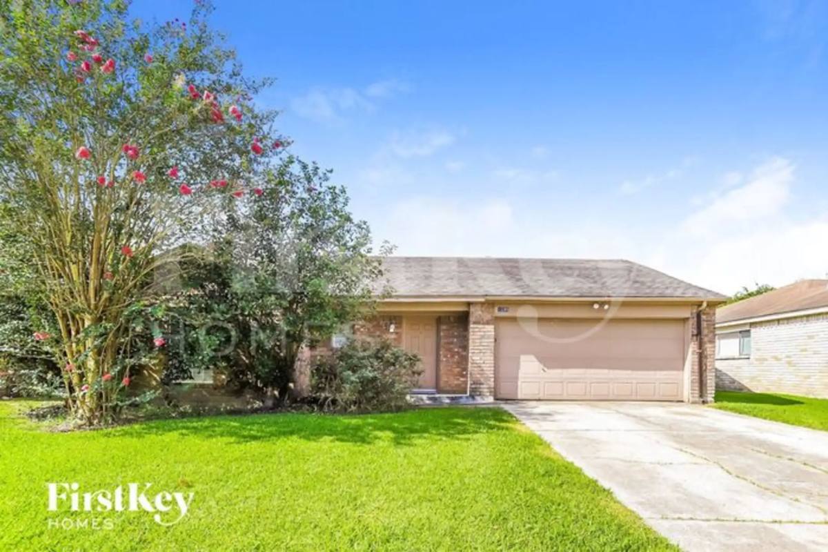 House for rent at 13285 Lake Breeze Lane, Willis, TX 77318