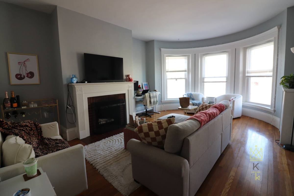 Apartment for rent at 1569 Beacon St #32, Brookline, MA 02446