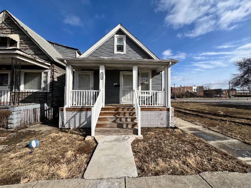 Apartment for rent at 1629 Butler St #2, Chicago Heights, IL 60411